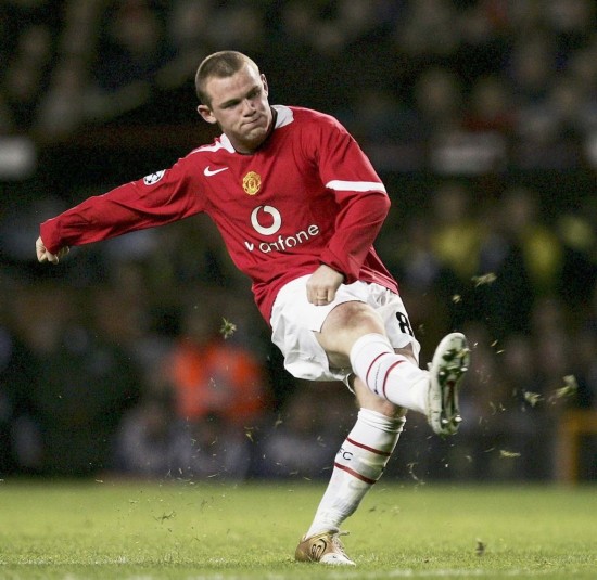 效力里昂以 效力里昂以